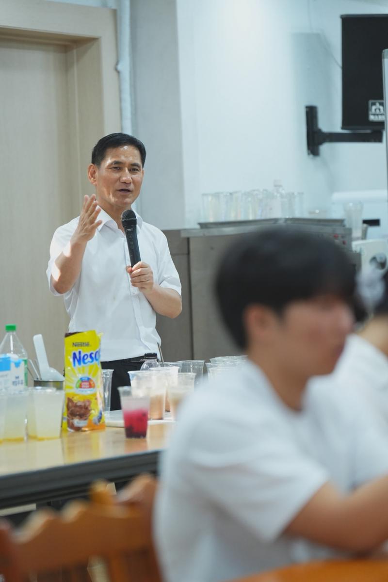 중고등부의 섬김-58